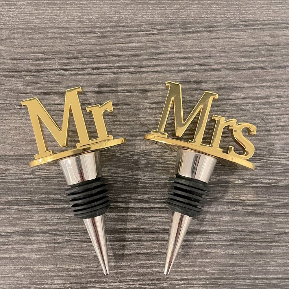 Mr & Mrs Bottle Stoppers